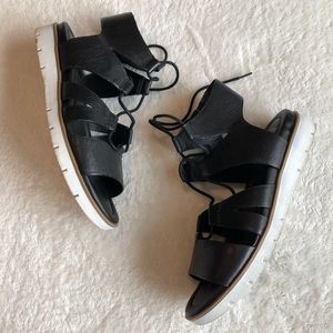 {Söfft} Black Leather Sandals